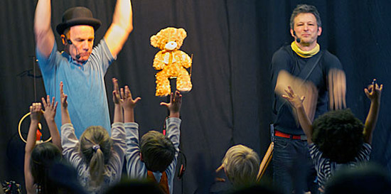 Robert Metcalf - Teddybär tanzt