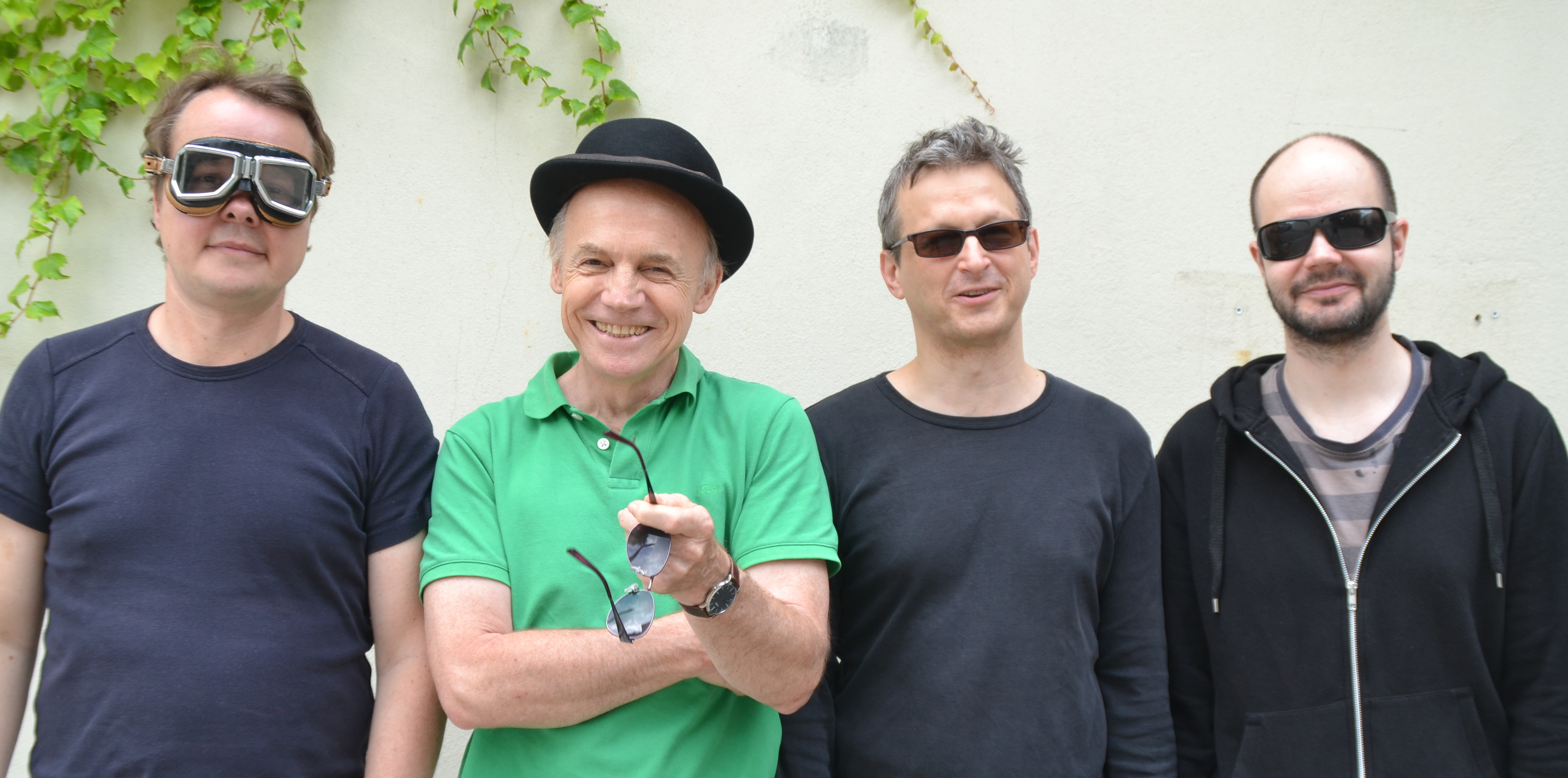 RM & FREUNDE an der Wand